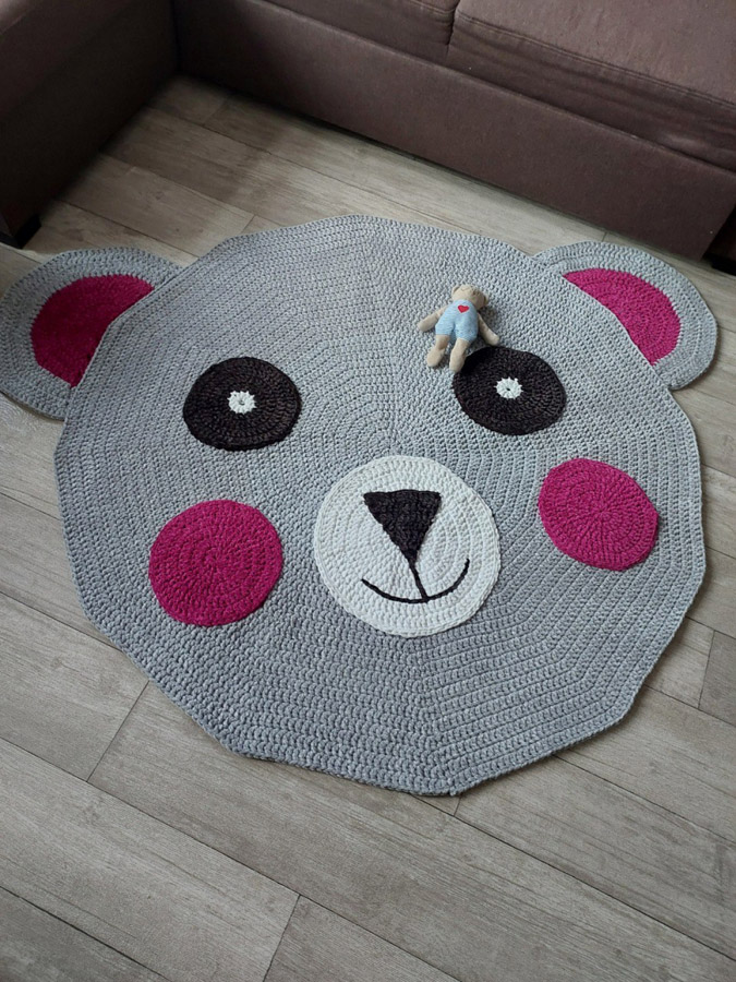 Вельветовий килимок гачком "Ведмедик Мішеля" 150*150 см, ручна робота